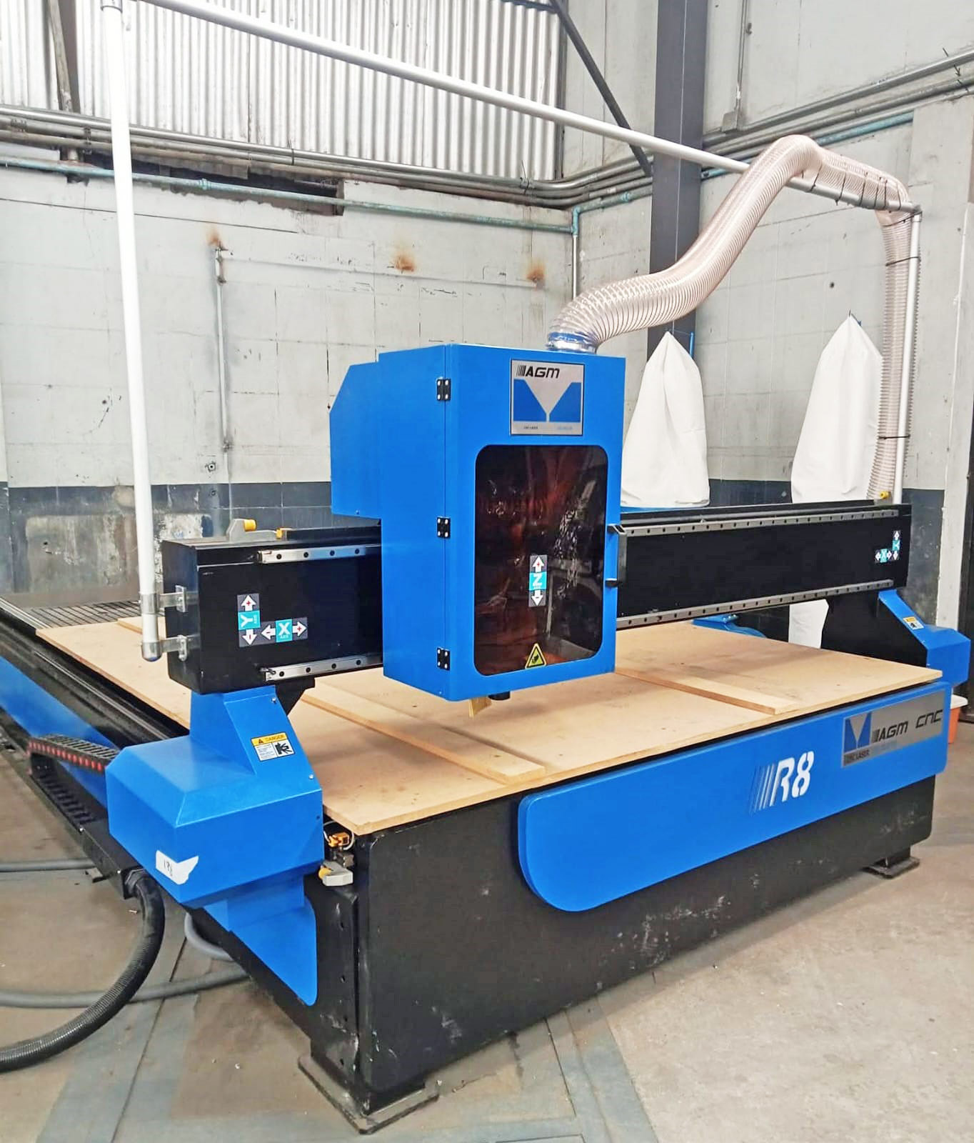 Router CNC R8 - Imagen 2